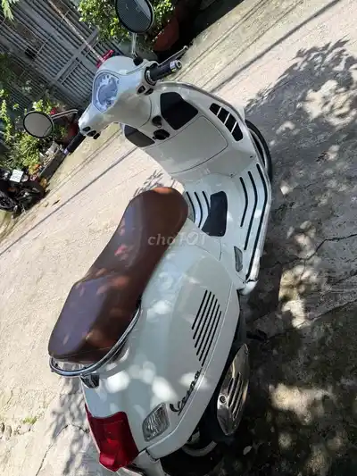 Piaggio Vespa GTS 125cc bs 24488