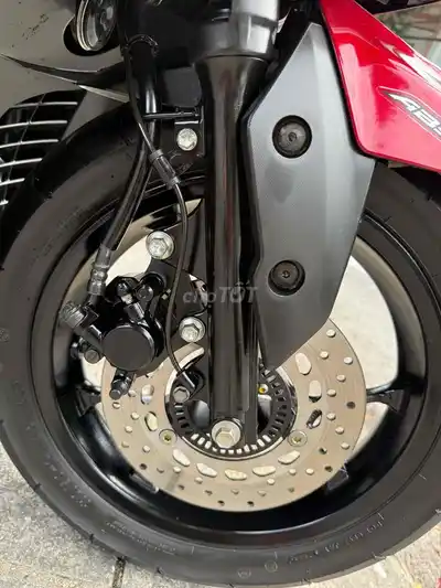 Yamaha NVX 155 2024 Красно-черный 11000 км