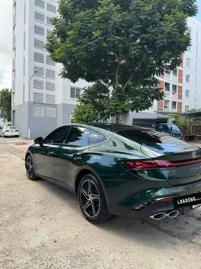 MG 7 2024 1.5 LUX Зеленый 21.000 км