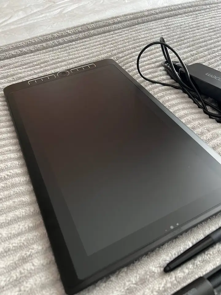 Планшет-компьютер Wacom MobileStudio Pro 16 Gen 2 (DTH-W1621)