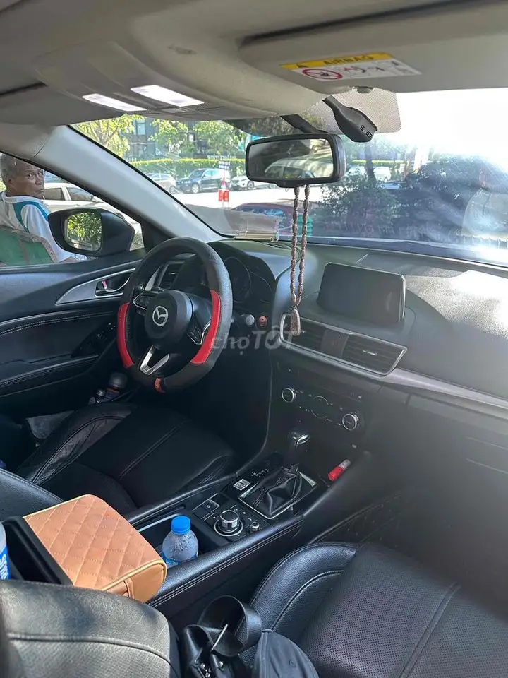 Mazda 3 2018 Белый 105386 км