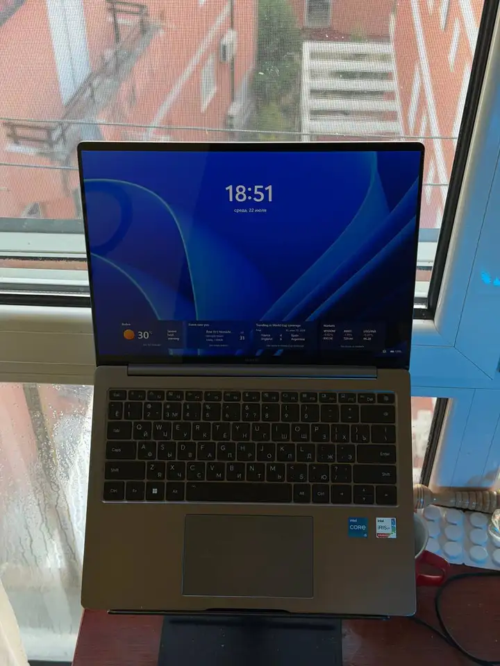 HONOR MagicBook 14