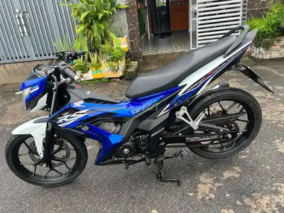 Honda Sonic синий белый, мотоцикл с ручным сцеплением