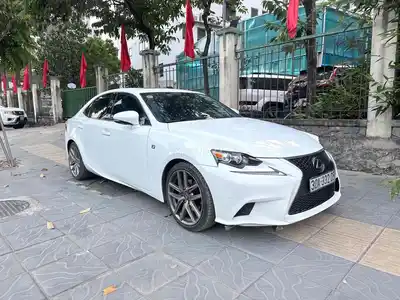 Лексус IS250F-Sport 2013 белый 80 000 миль