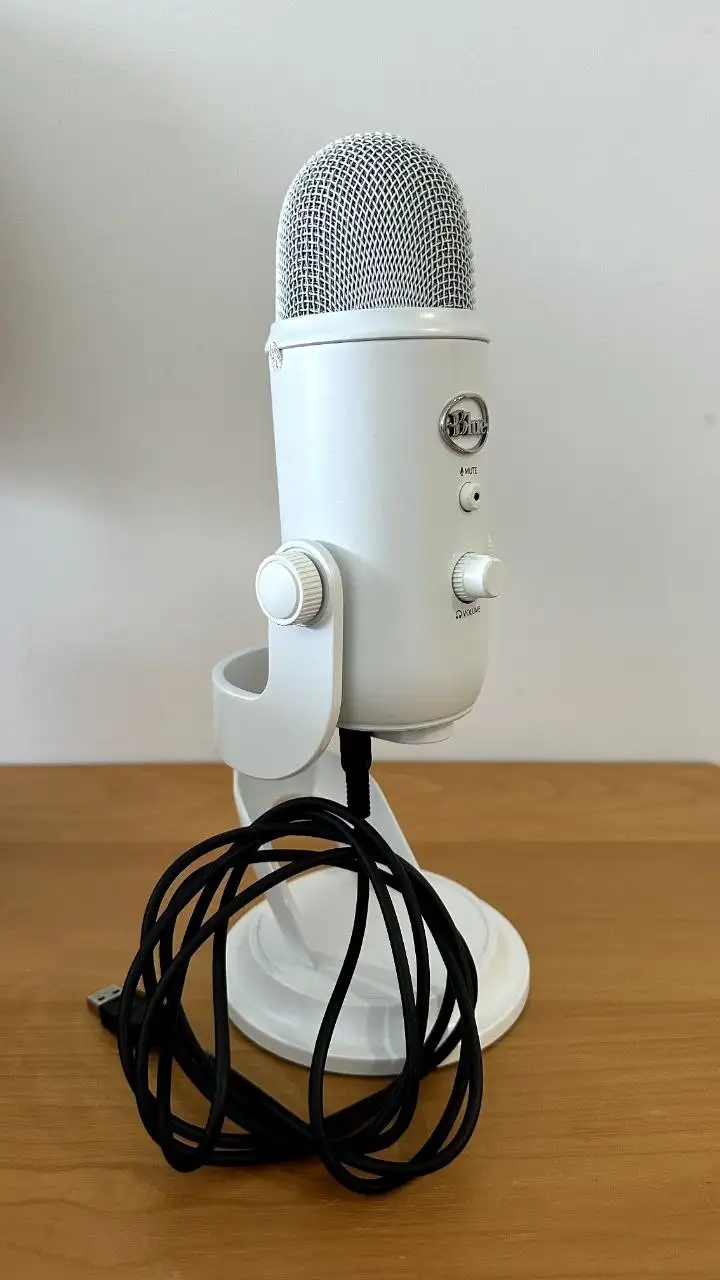 Микрофон Blue Yeti USB