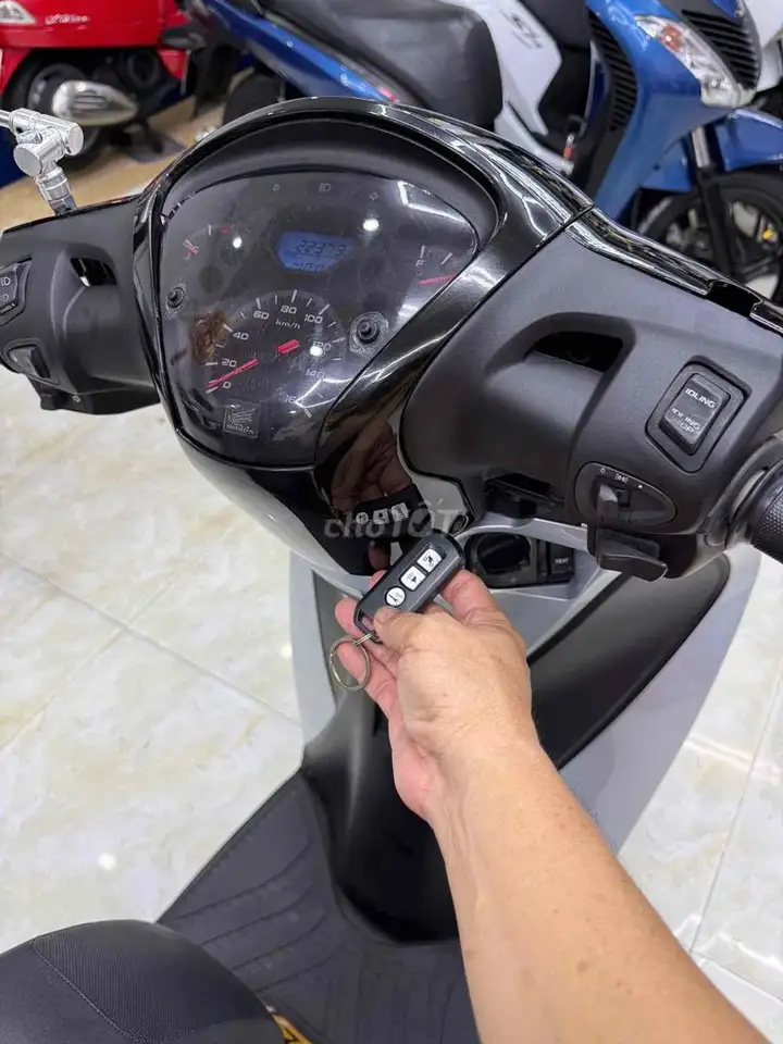 Honda SH 150cc 2016 Серебристый