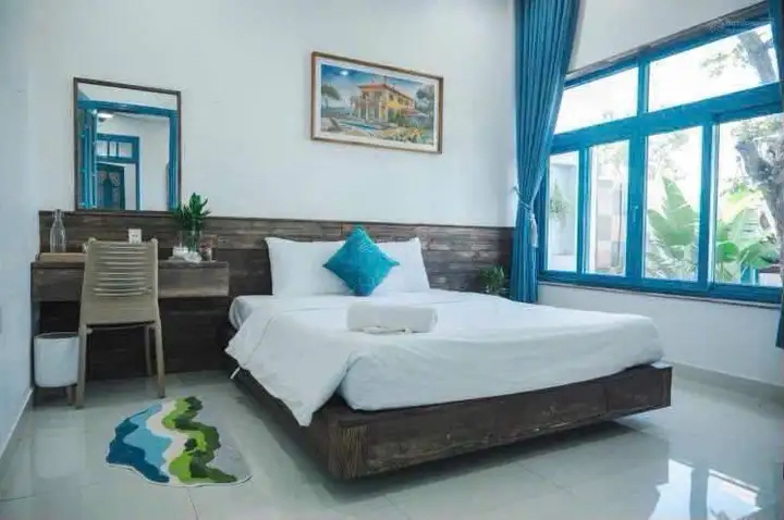 Вилла 3 этажа, 6 спален, 300м2