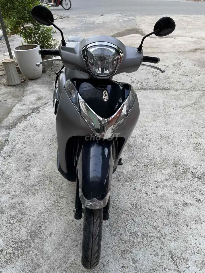 Honda SH Mode 2019 ABS, серо-серый матовый, 52000 км