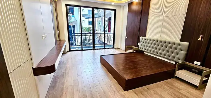 Bán nhà 5 tầng thang máy Thượng Thanh, Việt Hưng, sổ đẹp