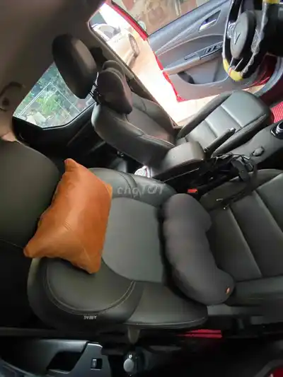 VinFast VF5 Plus 2025 Красный 80 000 км