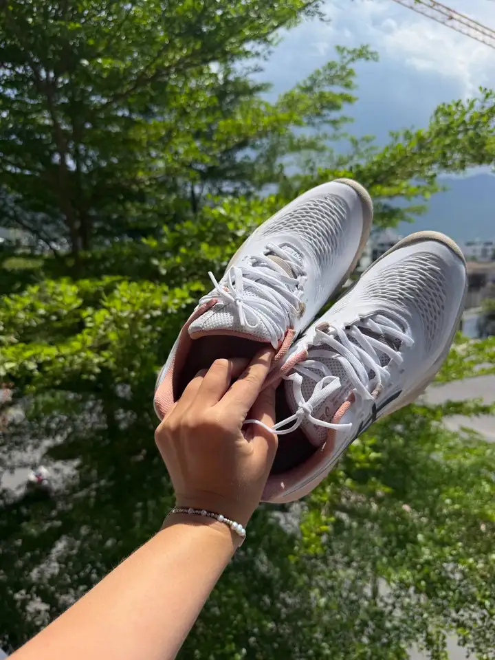 Кроссовки ASICS для тенниса и пиклбола