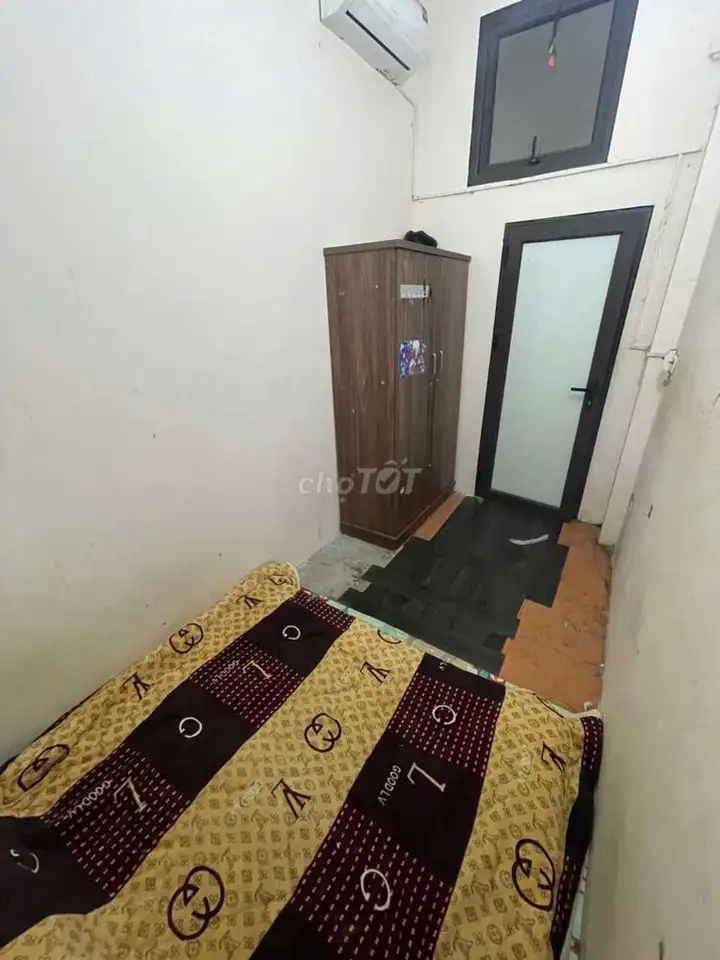 Комната в аренду в Тхать Бане, Лонг Бьен