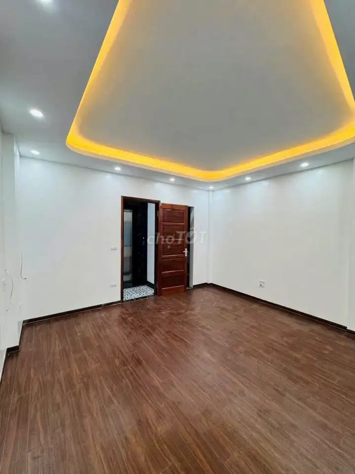 Дом 6 этажей с лифтом, 33м2, рядом с ЖК Lan Vien Resco