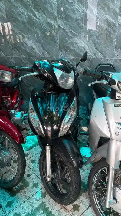 Honda Vision с номерами TP, чистая, тихий родной мотор, недорого