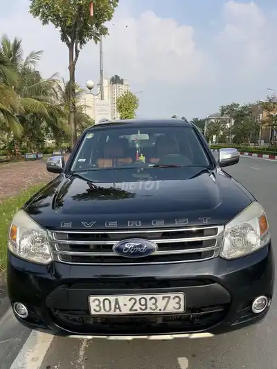 Ford Everest, 7 мест, черный
