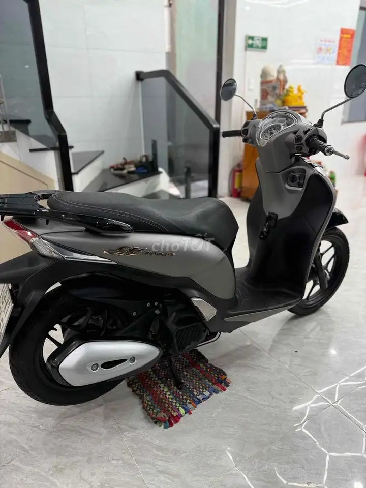 Honda SH Mode 2018, черный
