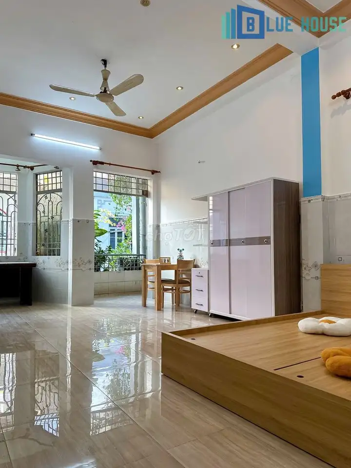 Квартира 40 м² с балконом, отдельной кухней и мебелью, ЖК Бау Кат