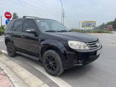 Ford Escape SLX 2.3 2009 Черный 120 тыс. км