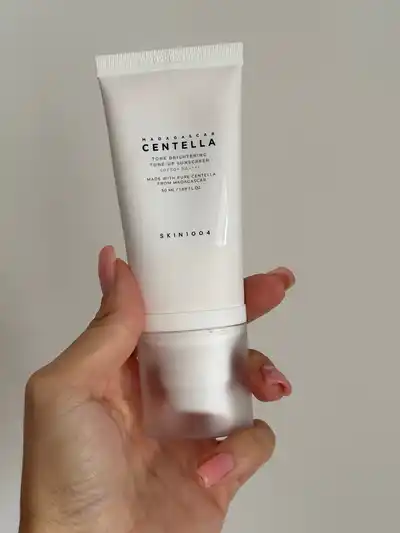 INNISFREE Tone Up + SPF 50, SKIN1004 Centella Tone-up Sunscreen, увлажняющий лосьон для волос
