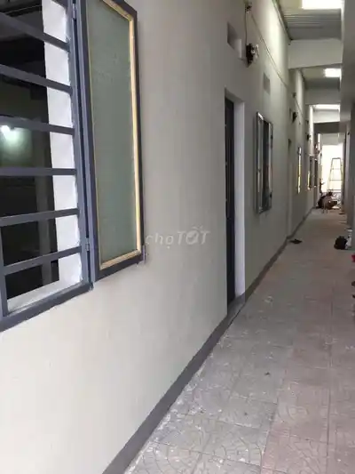 Комната в районе рынка Тхань Винь — рядом с промзоной Хоа Кхань