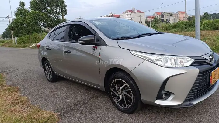 Toyota Vios E 2022 Механика Серебристый