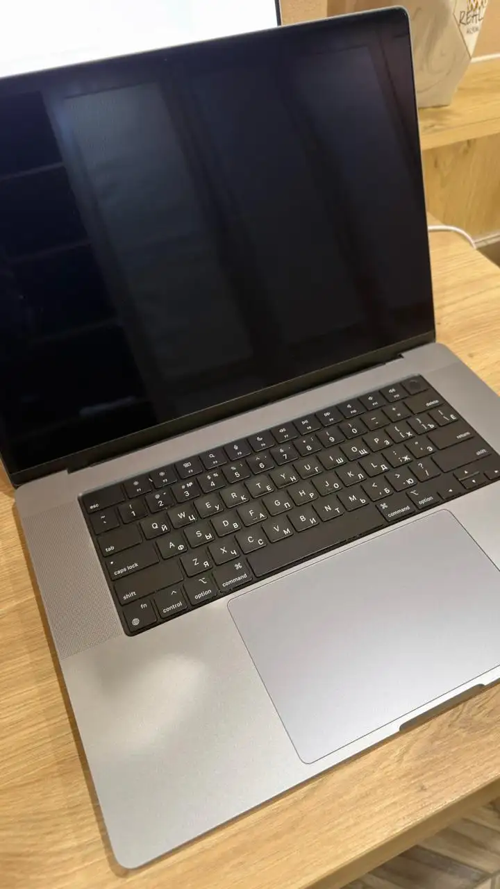 MacBook Pro 16″ 2021, Space Gray