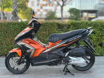 Honda Air Blade 2014 125cc черно-оранжевый