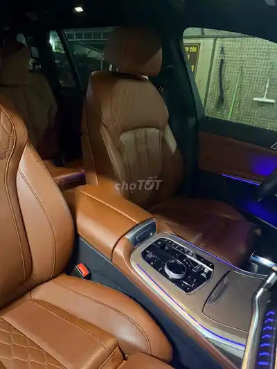 BMW X7 Pure 2022 Черный американец
