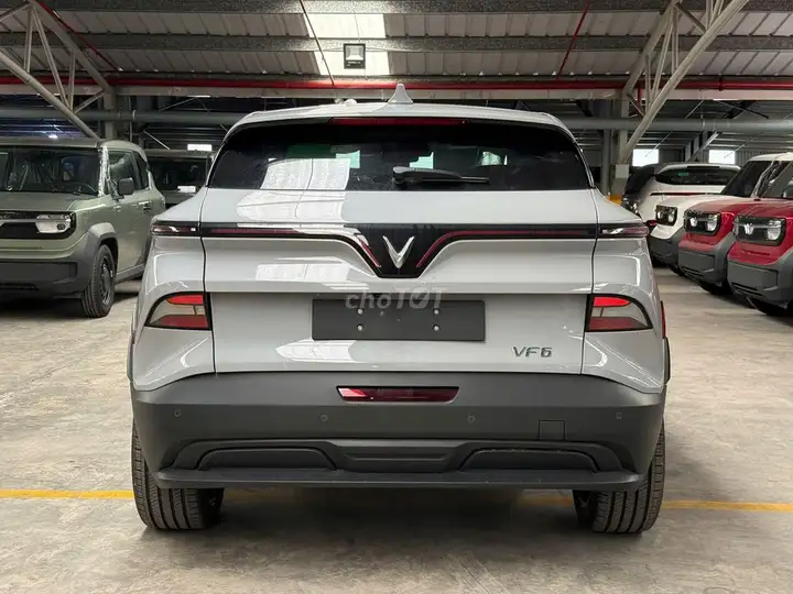 VinFast VF6 с поддержкой рассрочки 100% стоимости автомобиля