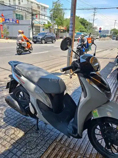 Honda SH Mode 2024 ABS, серый с черным