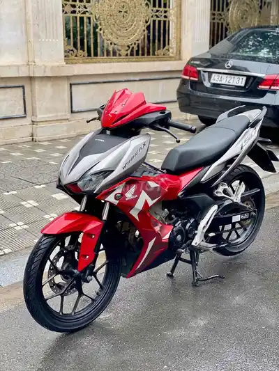 Honda Winner X ABS красивый байк, мощный двигатель, есть рассрочка