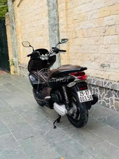 Honda PCX 125fi 2011 Черный родной двигатель 100% отличное состояние