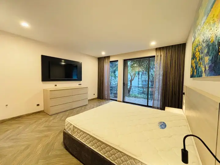 Дом 3 этажа 4 спальни 4WC в Euro Village