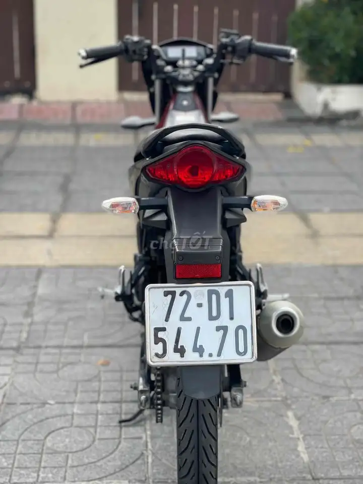 Suzuki Raider 2022 красно-черный