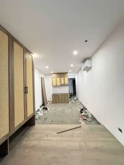 Студия 30м² с новой дорогой мебелью и балконом на Тайшон