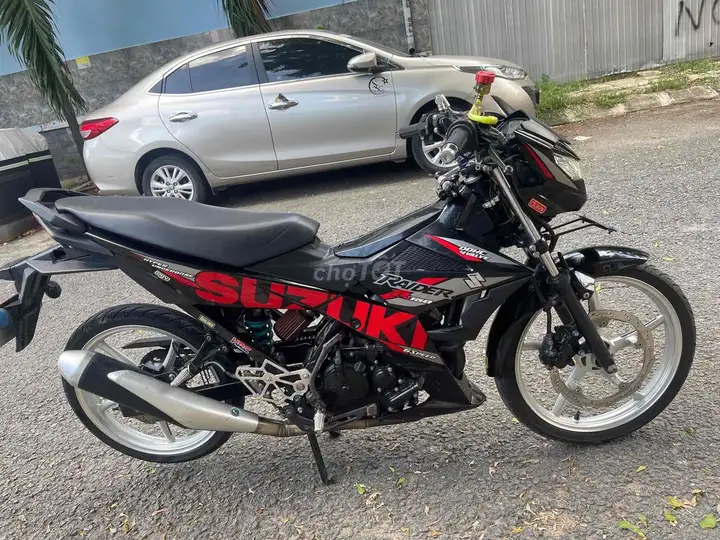 Suzuki Raider 2019, номер 83, красивый, двигатель тихий