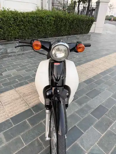 Honda Cub 50cc 2019 черный, белый