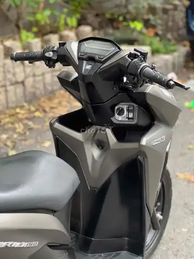 Vario 150 2021 Коричнево-черный 16000 км Индонезия гор. учет