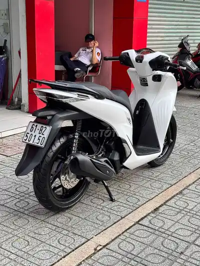 Honda SH 160i ABS куои 2023 Белый, черный, пятнистый