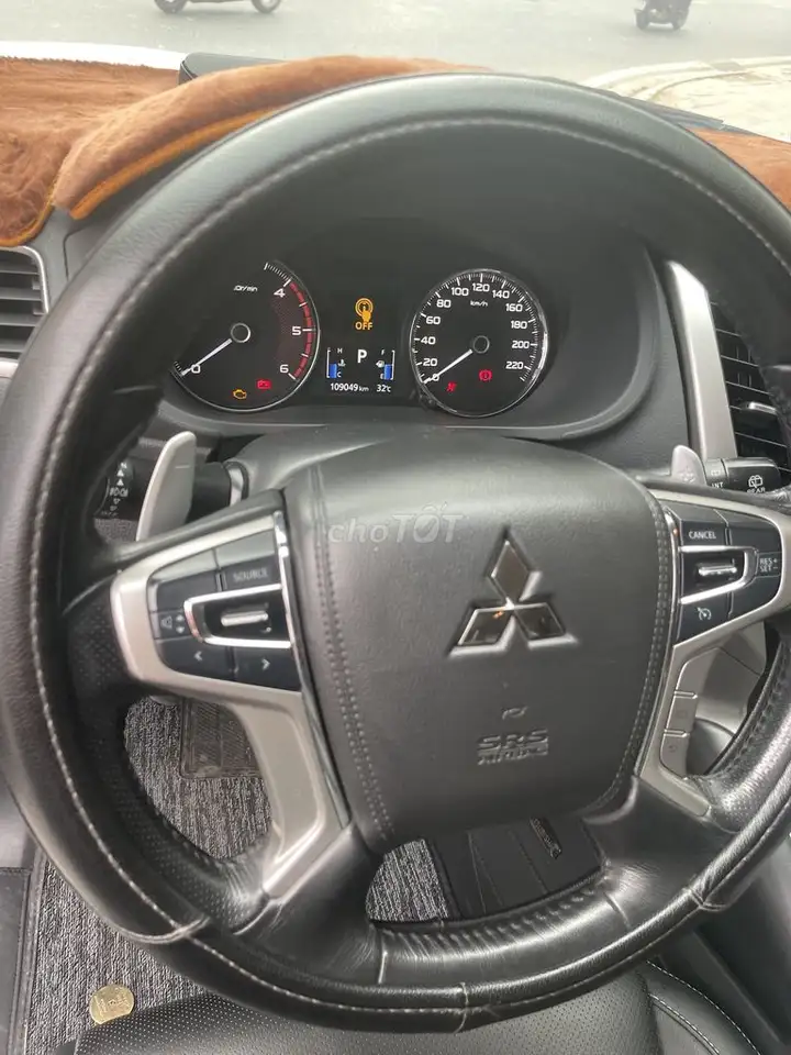 Mitsubishi Pajero Sport, белый, 109 049 км