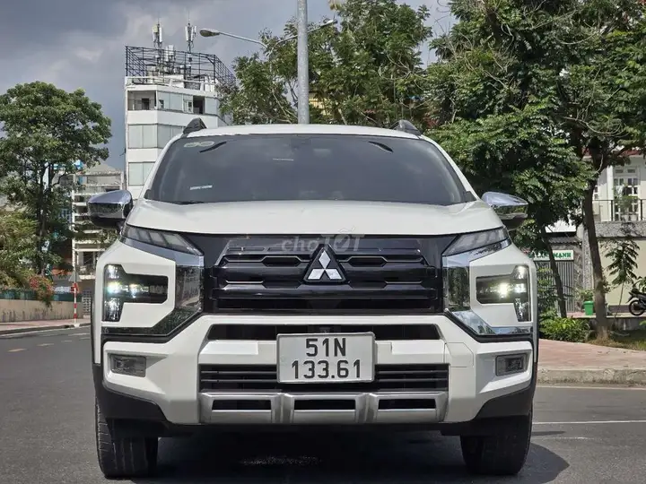 Mitsubishi Xpander Cross 2025 автомат полная комплектация 45000 км