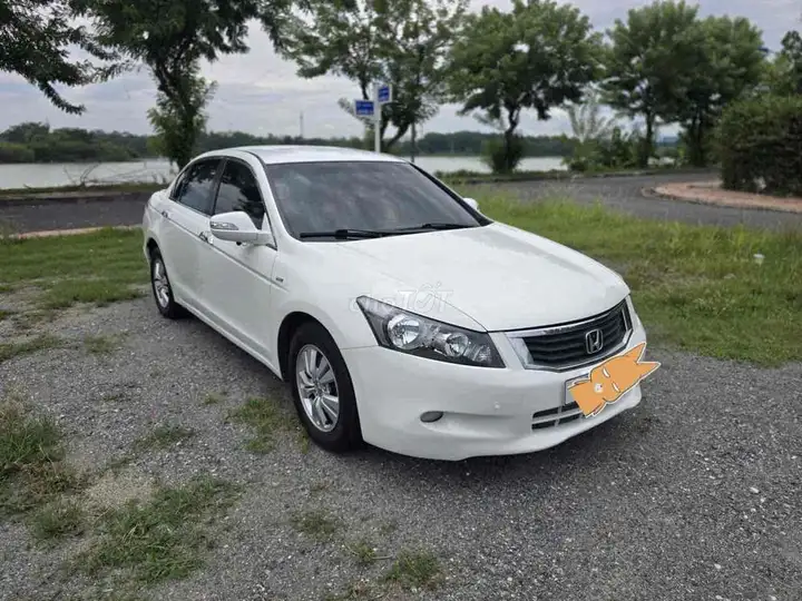 Honda Accord 2010, 2.0, белый, импорт