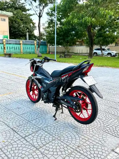 Honda Sonic 2022 Черный, Красный