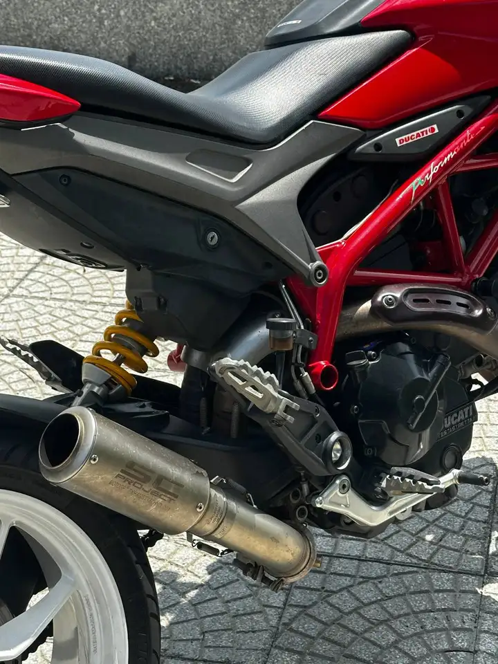 Ducati Hypermotard 821