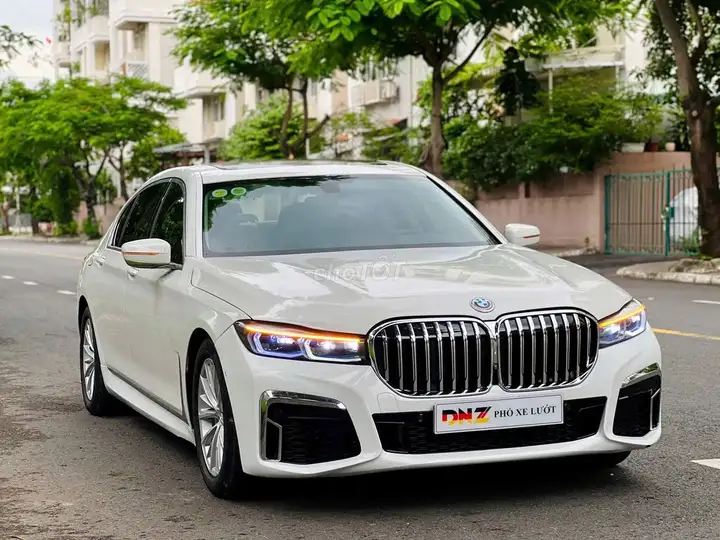 ❤️ BMW 730Li – Полный M Sport 2022 – Белый/коричневый