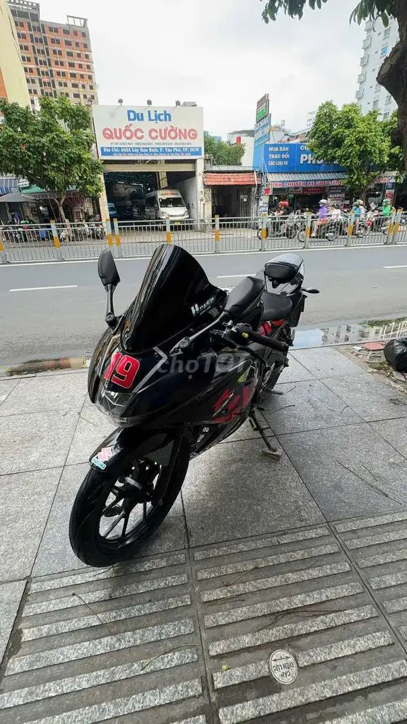 Suzuki GSX 150 2021 Черный Вьетнам Б/У