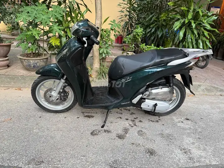 Honda SH125i 2016 Зеленый Мох, отличное состояние, SH 125 HN