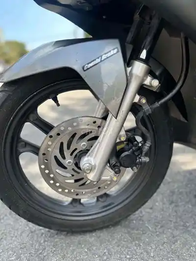 Воздушный клинок Honda 2013 черный, серый