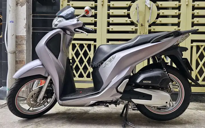 Honda SH 150 ABS серый 16.218 км