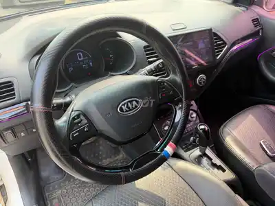 KIA Morning, 5 мест, автомат, бензин, белый